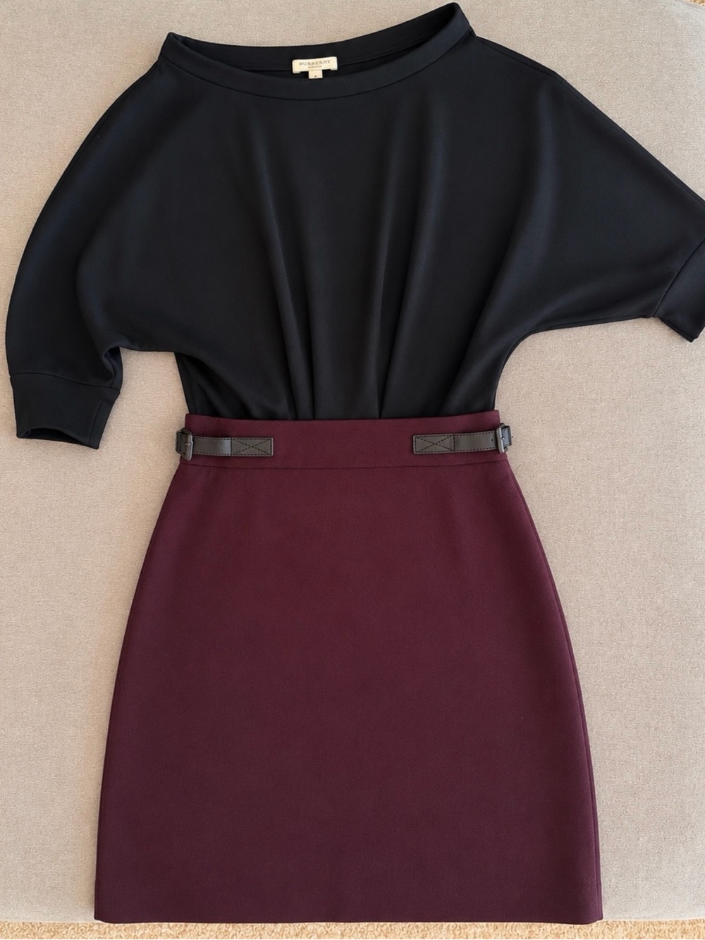 Burberry Brit

Bateau Neckline Midi Length Dress